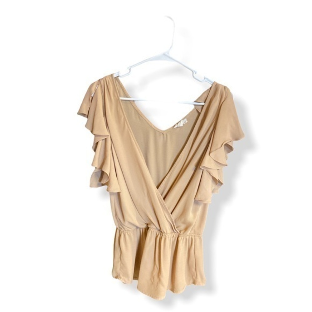 E M Deep V Neck Ruffle Sleeveless Top | L